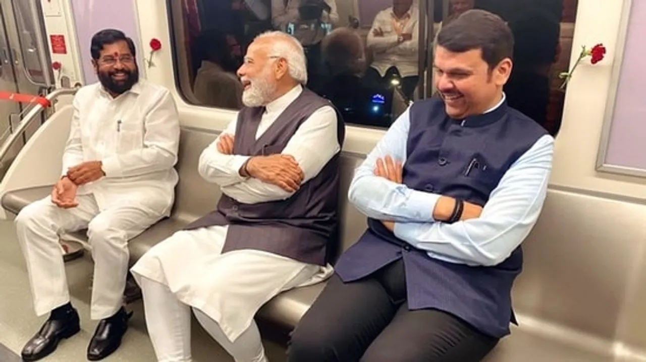 Pic of PM Modi laughing in Mumbai metro goes viral