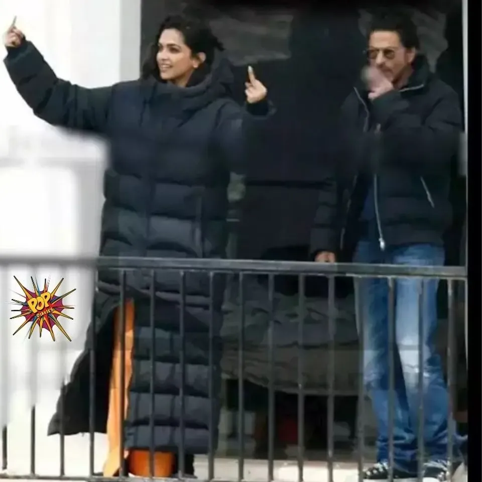 Deepika Padukone shows middle finger