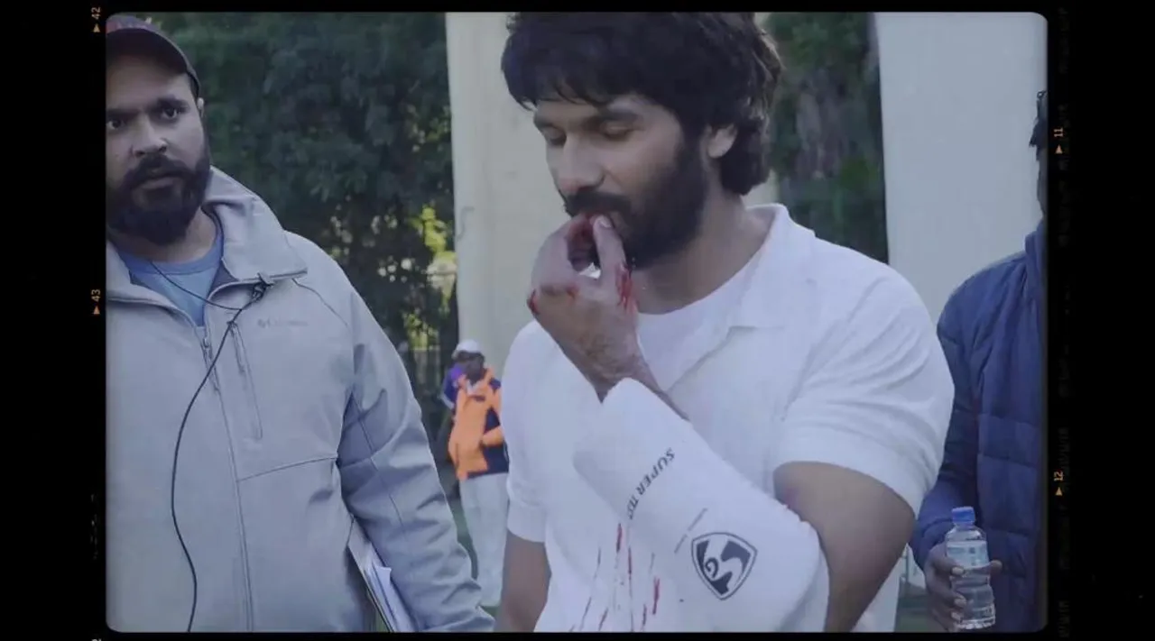 Perfectionist Shahid Kapoor gives his blood and swear to Jersey ... Literally!