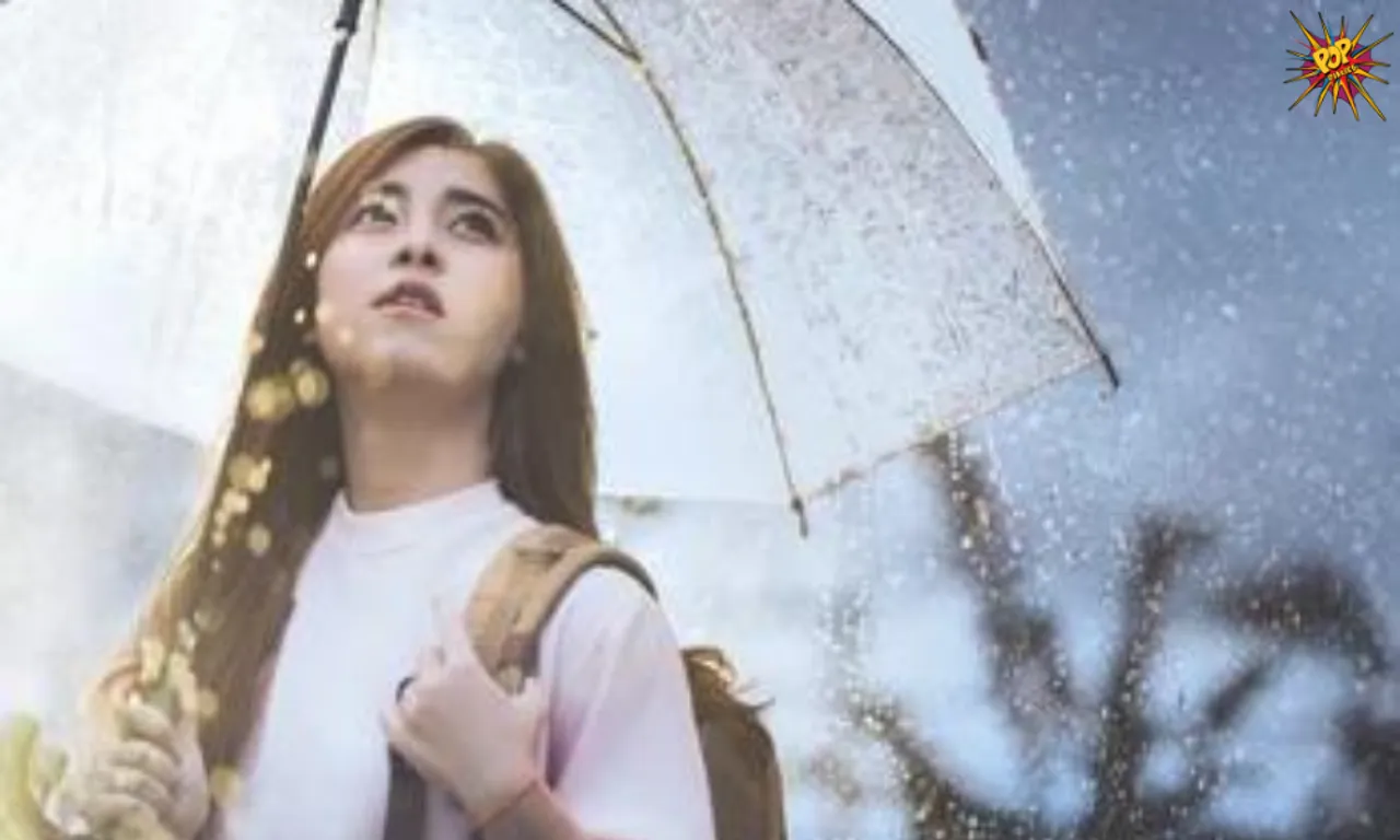 Facing hair problems on rainy days? Don't worry! Haircare is essential in all seasons! Take a look at these top 5 shampoos best for your hair during monsoon!