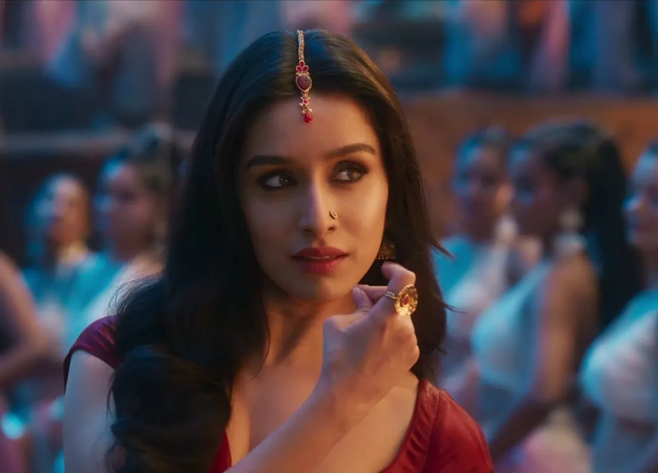 Thumkeshwari: 'Stree' Shraddha Kapoor sets our screens afire with a surprise cameo! Fans react!