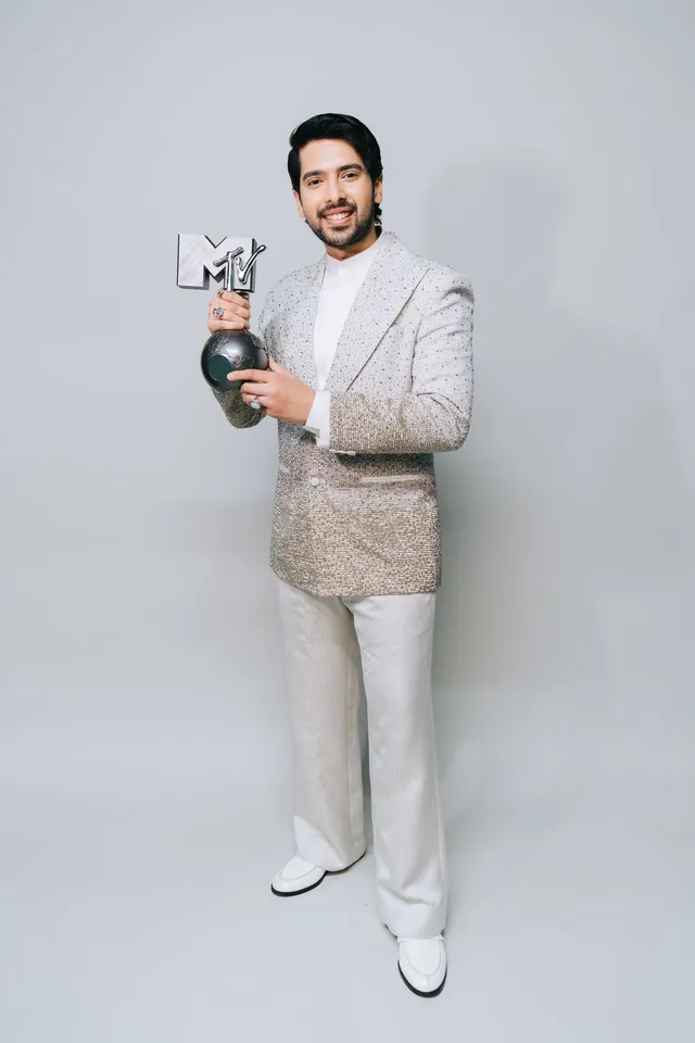 Pop icon Armaan Malik wins his second MTV Europe Music Award!