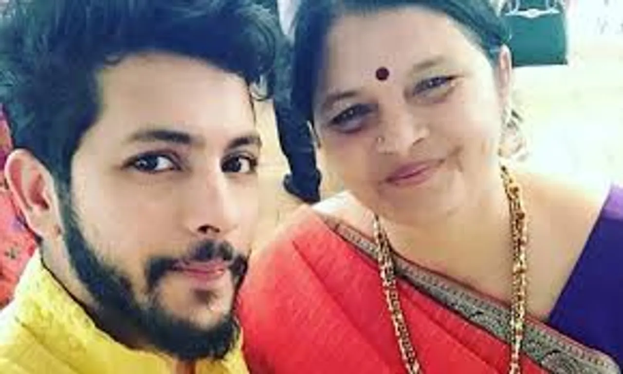 Nishant Bhat's Mother Kavita Bhat says "He is already a winner for us" !