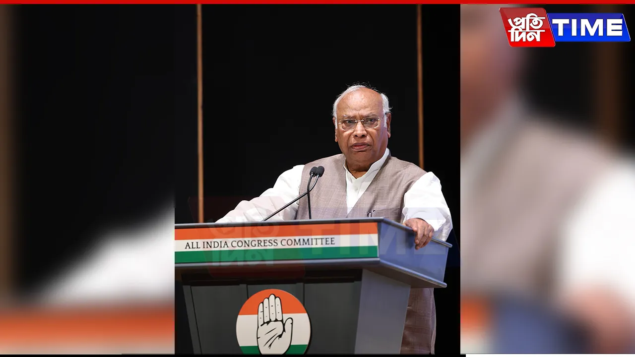 Mallikarjun Kharge Slams BJP-RSS, Calls Communalism Nation’s Biggest Challenge