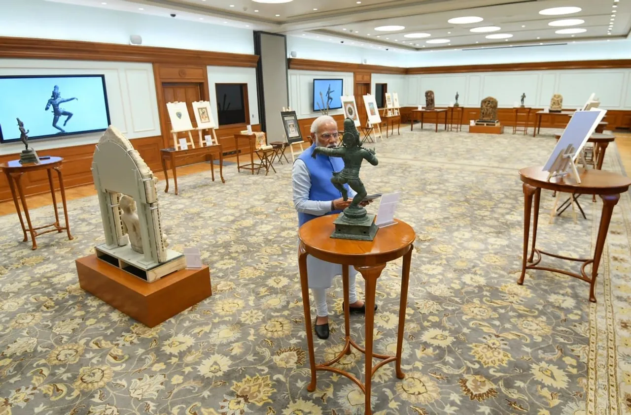 Australia Returns 29 Antiquities To India