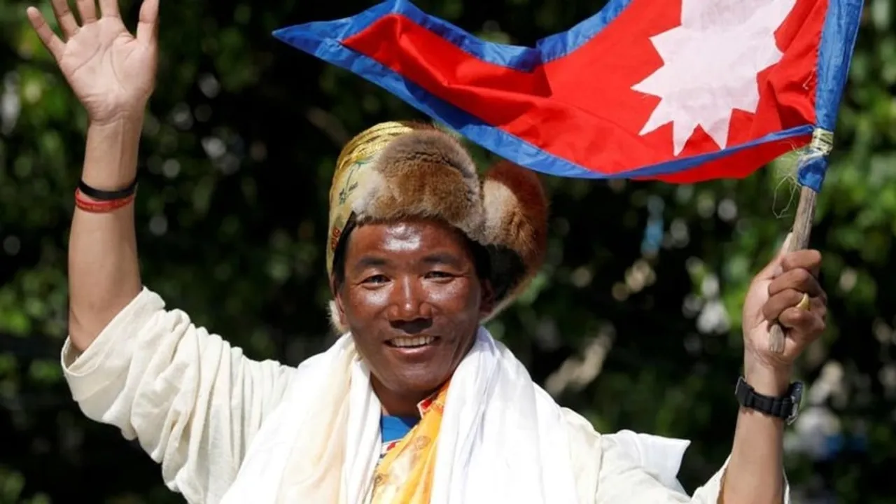 52-year-old Nepali Sherpa Climbs Mount Everest for 26th Time