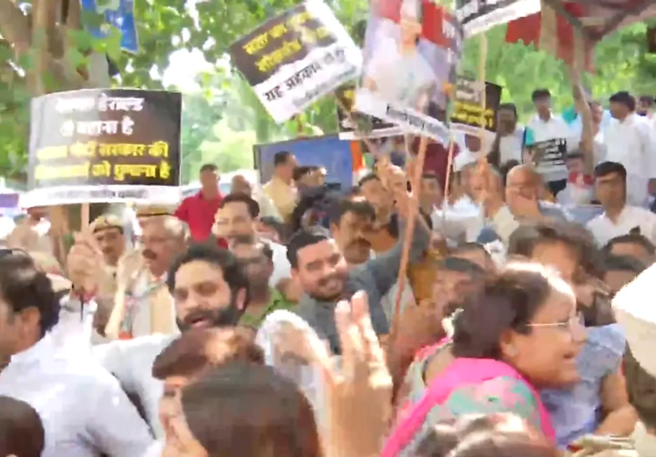 Congress Protest Outside National Herald Office Against ED Raid 