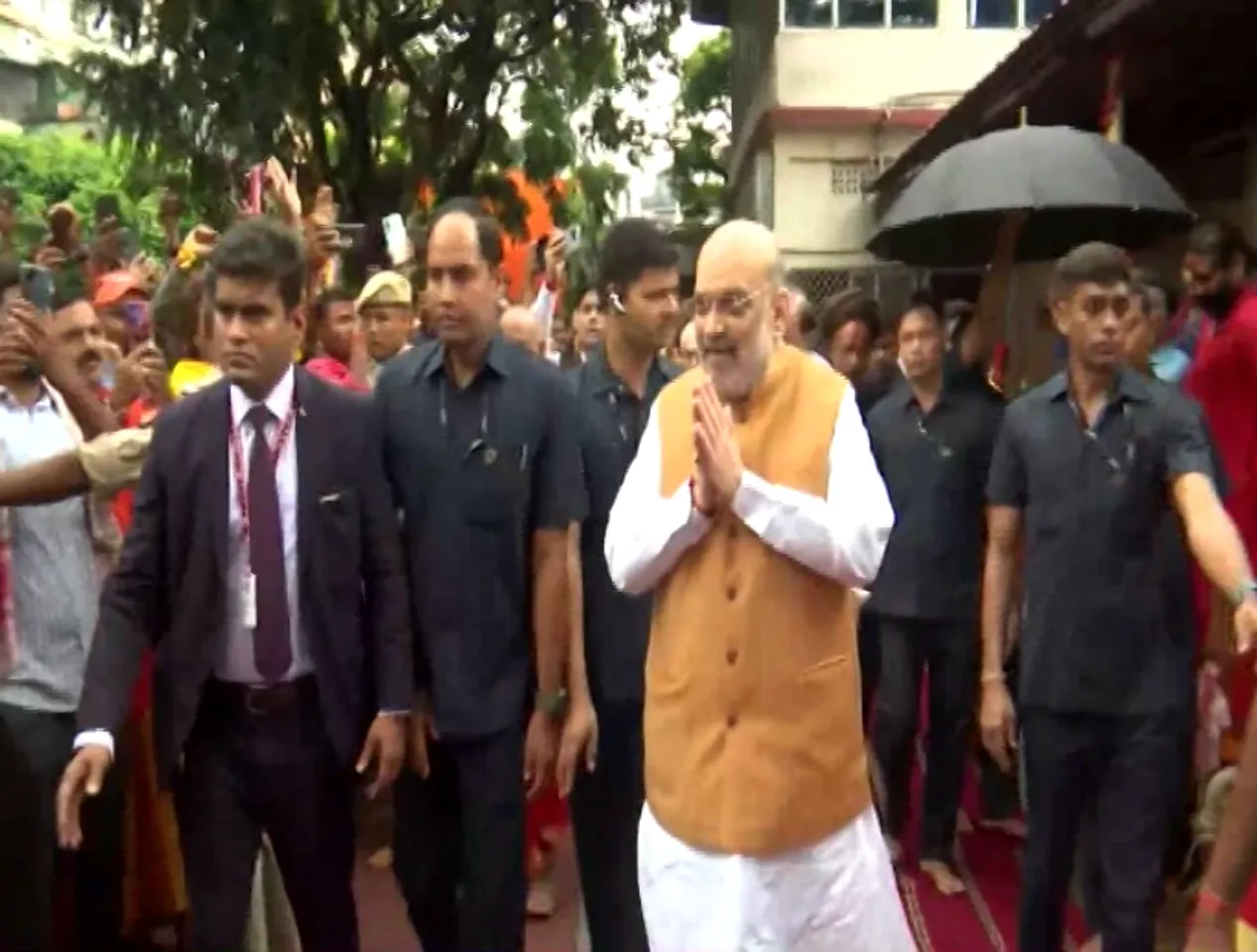Amit Shah Offers Prayers at Kamakhya Temple in Guwahati