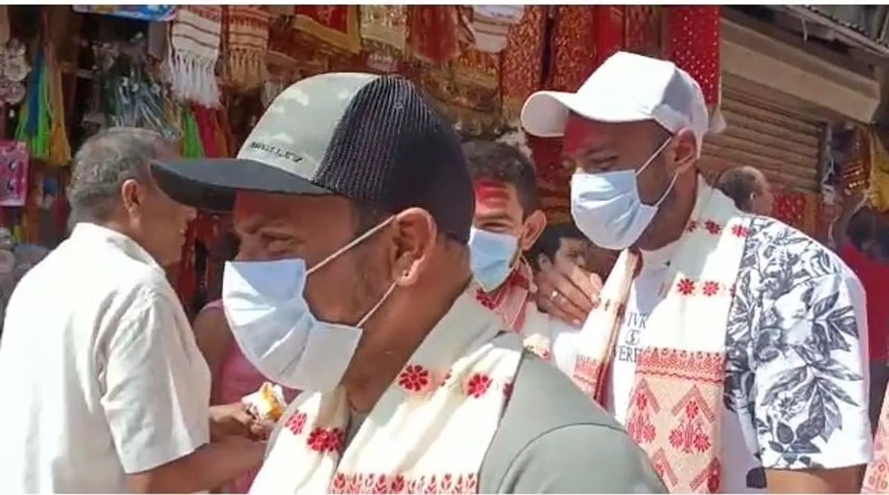 Indian Cricketer Axar Patel and Umesh Yadav Visit Kamakhya Temple