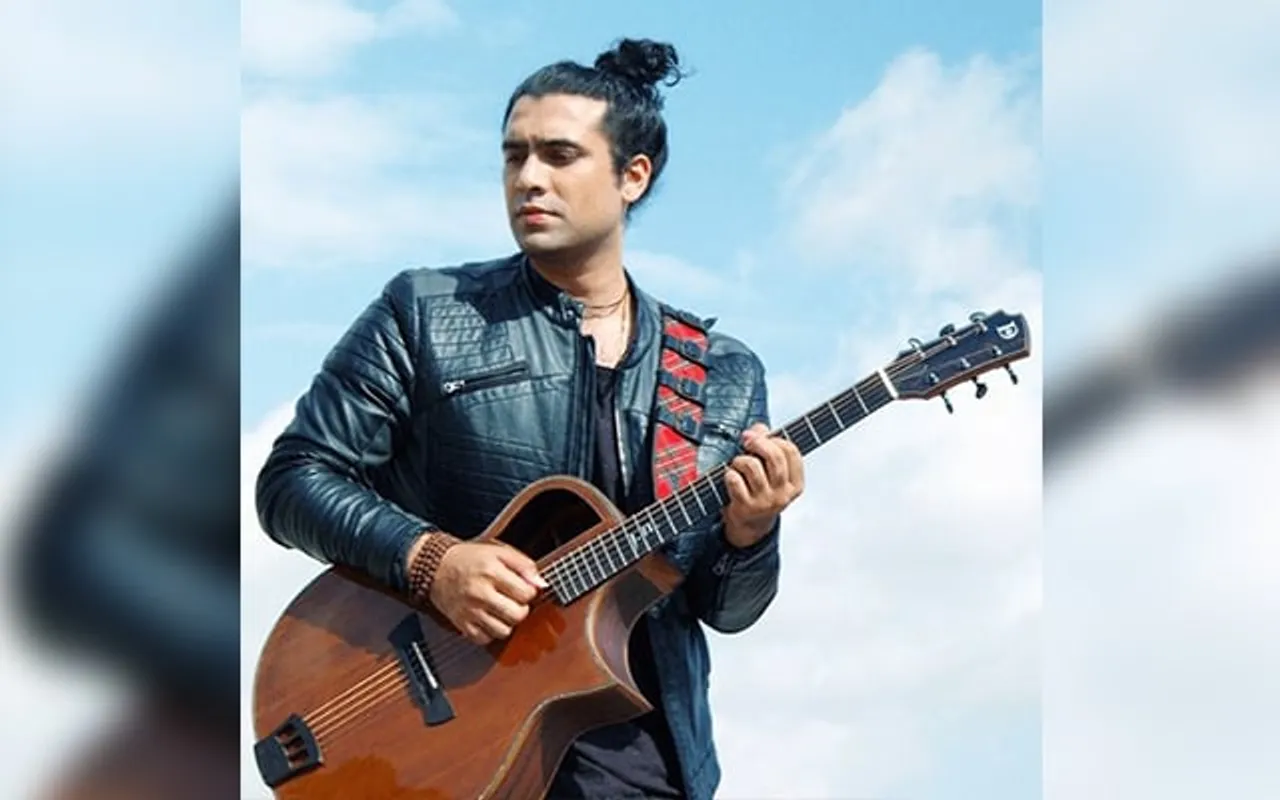 Singer Jubin Nautiyal Sustains Grievous Injuries After Falling From Stairs  