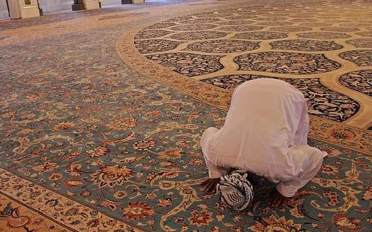 Mob Vandalizes Mosque, Attacks Namazis in Haryana