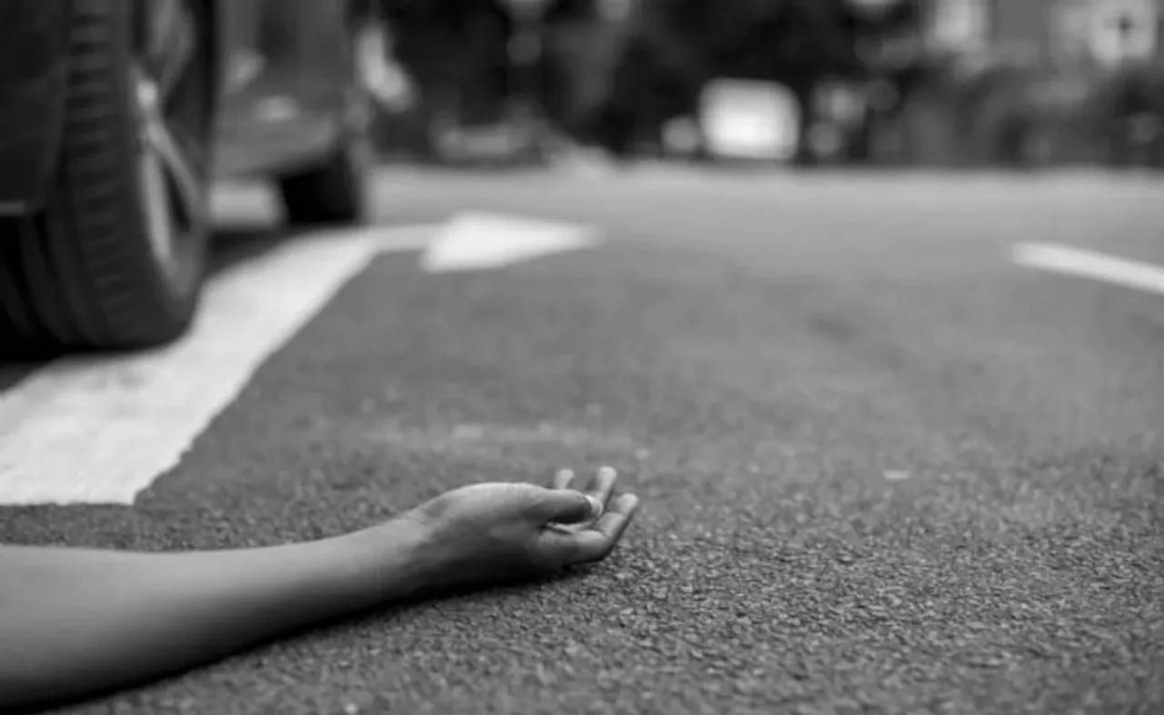 Assam: Head-On Collision Between Bike and E-Rickshaw Claims Biker's Life in Morigaon 
