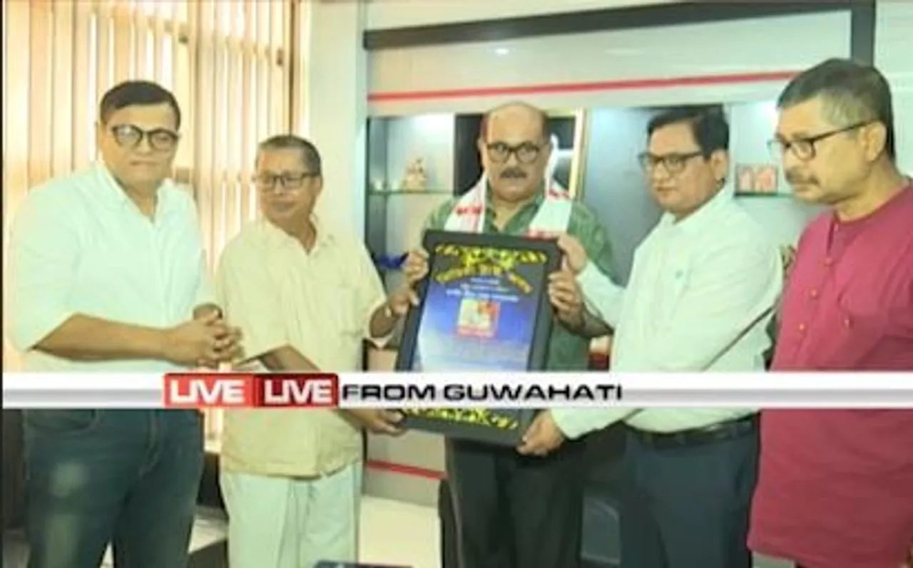 Media Trust Felicitates Jayanta Baruah for Braille 'Hemkosh'