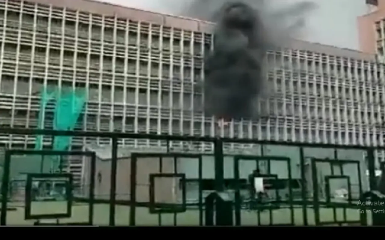 Fire Breaks Out at AIIMS Delhi Emergency Ward; No Casualties Reported