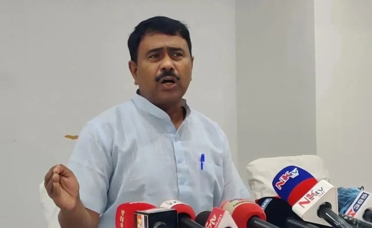 Assam MP Abdul Khaleque Steps Down from Primary Membership of Congress