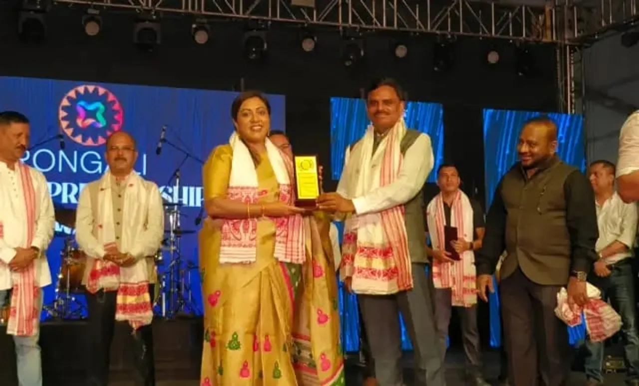 Pratidin Time Director Smitakshi B Goswami Felicitated At Rongali Festival