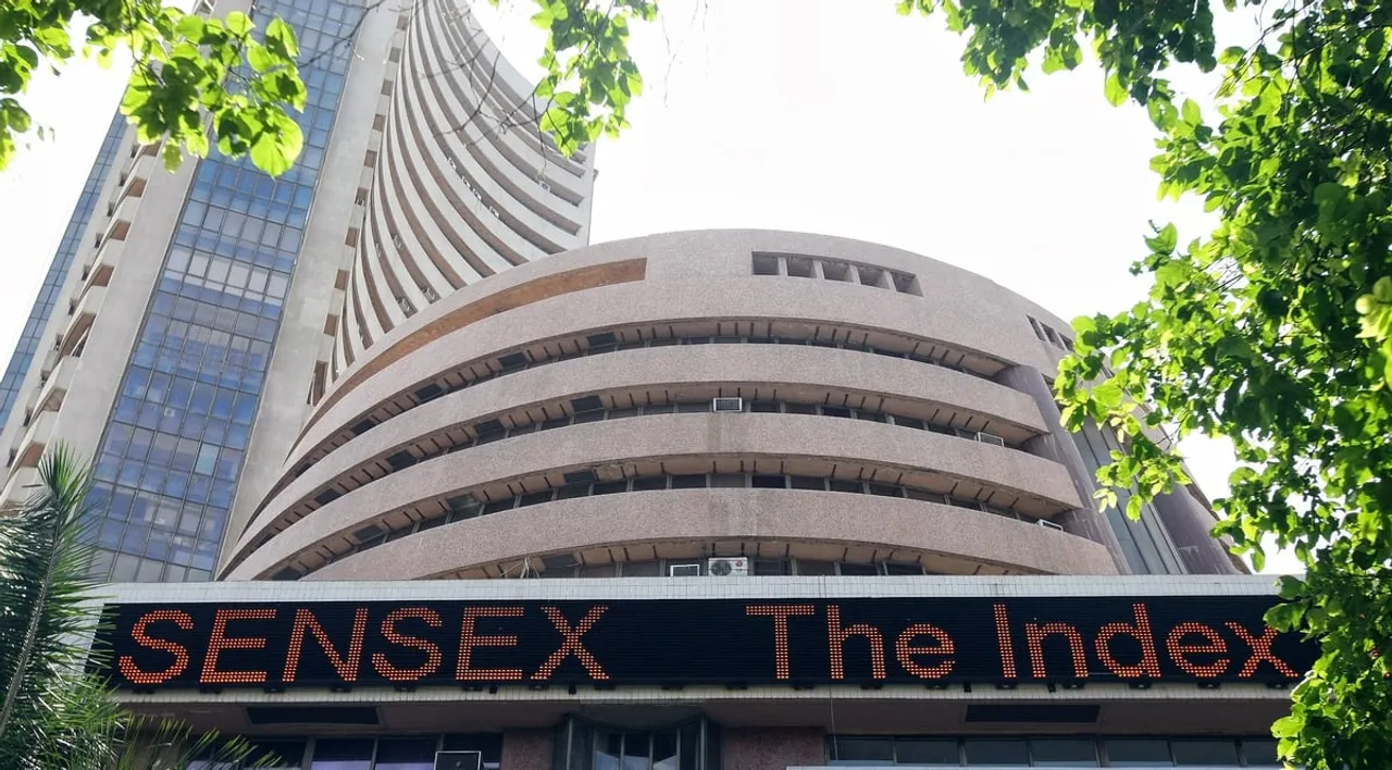 Indian Stock Indices Tread In Green Amid Mixed Global Cues