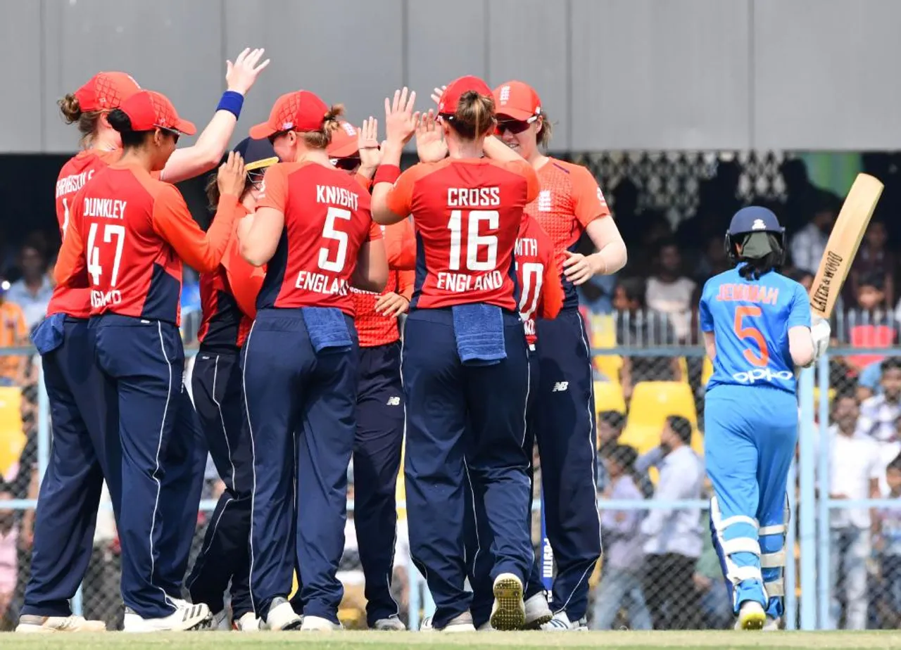 England win by one run in 3rd T20I at Barsapara