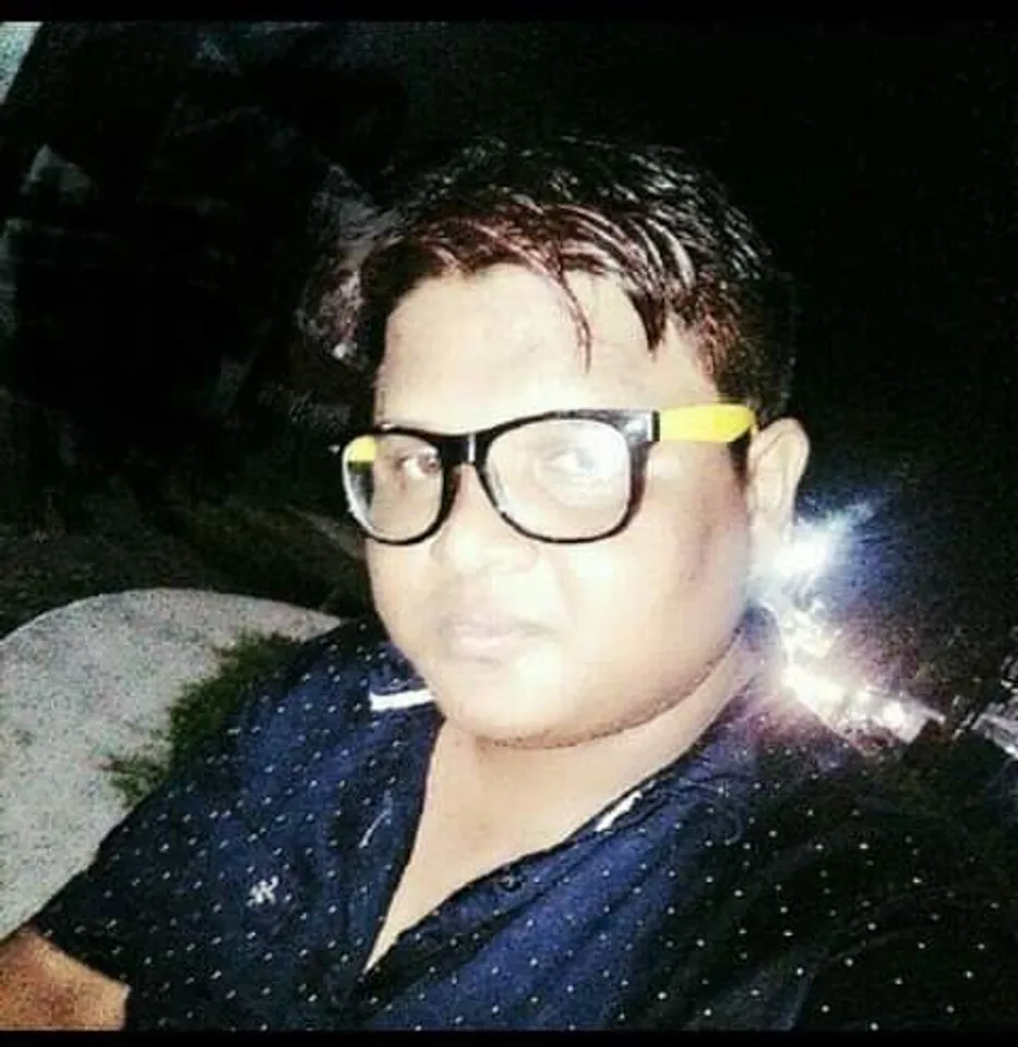 Film Director accused of sliding money from youths, caught