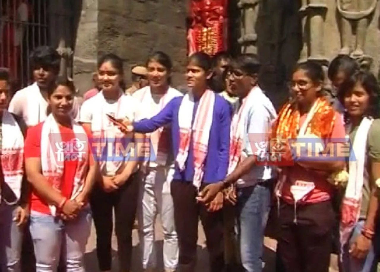 Indian Women’s cricket team visits Kamakhya