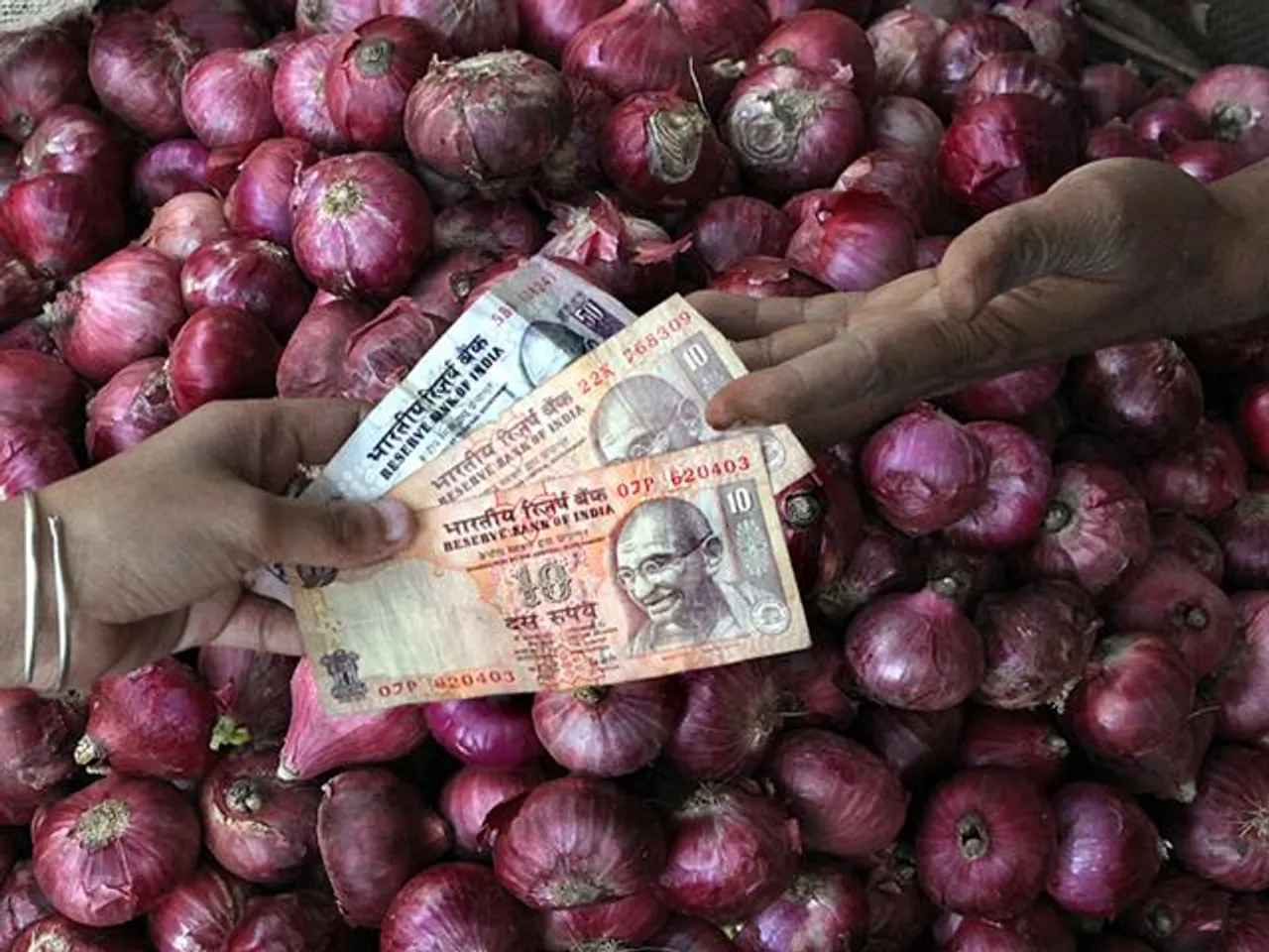 Onion Price | Delhi: Rs 23.9 (per kg), Guwahati: 70-80 (per kg)