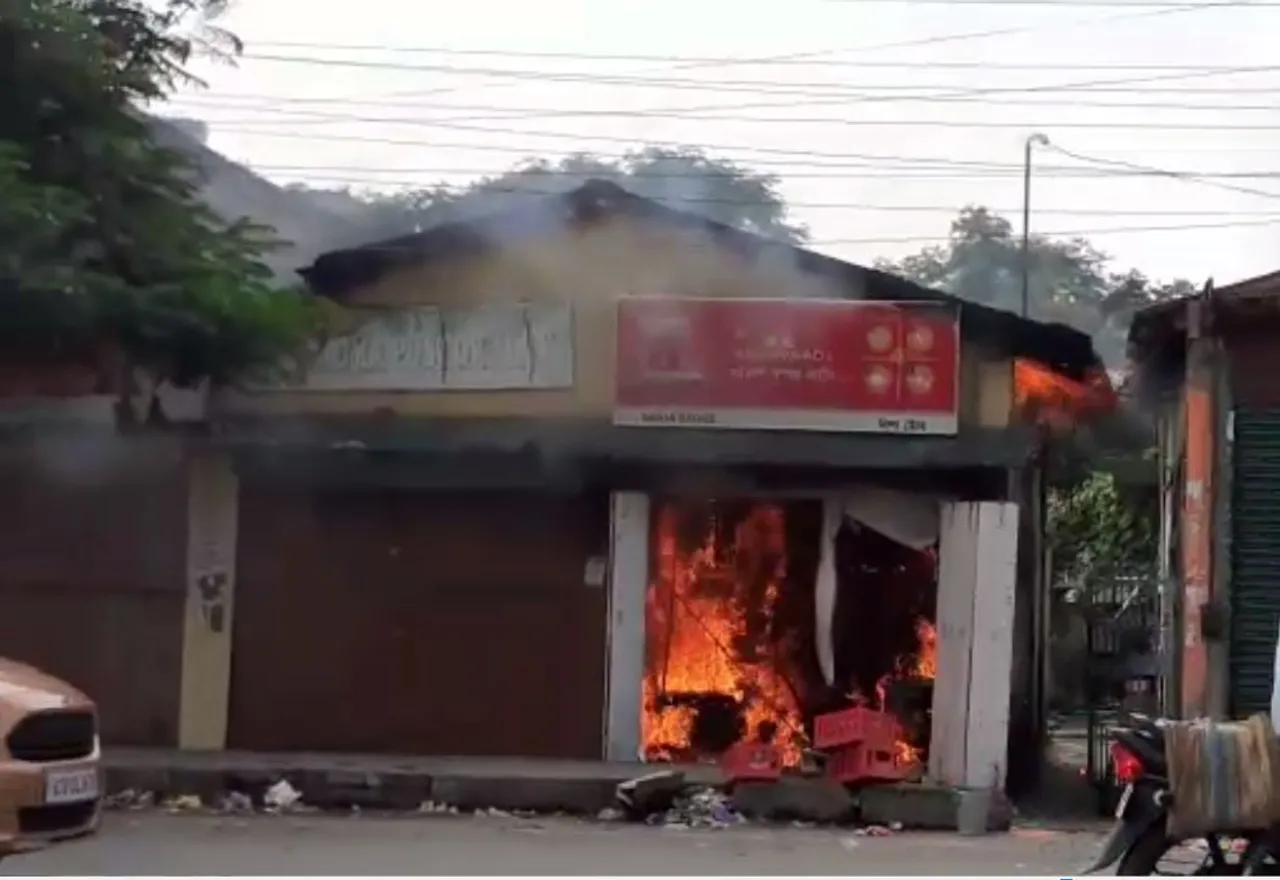 4 shops gutted in Beltola fire