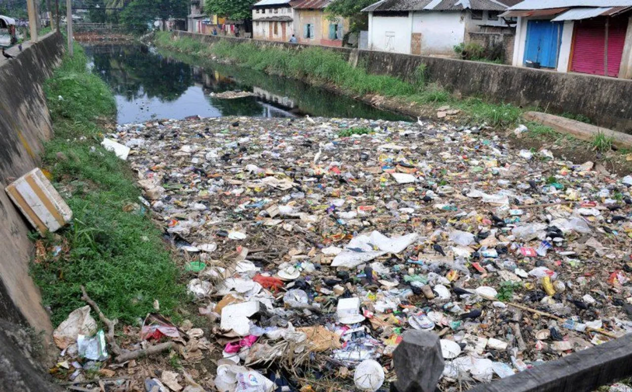 Pollution Brings Threat to Bharalu River