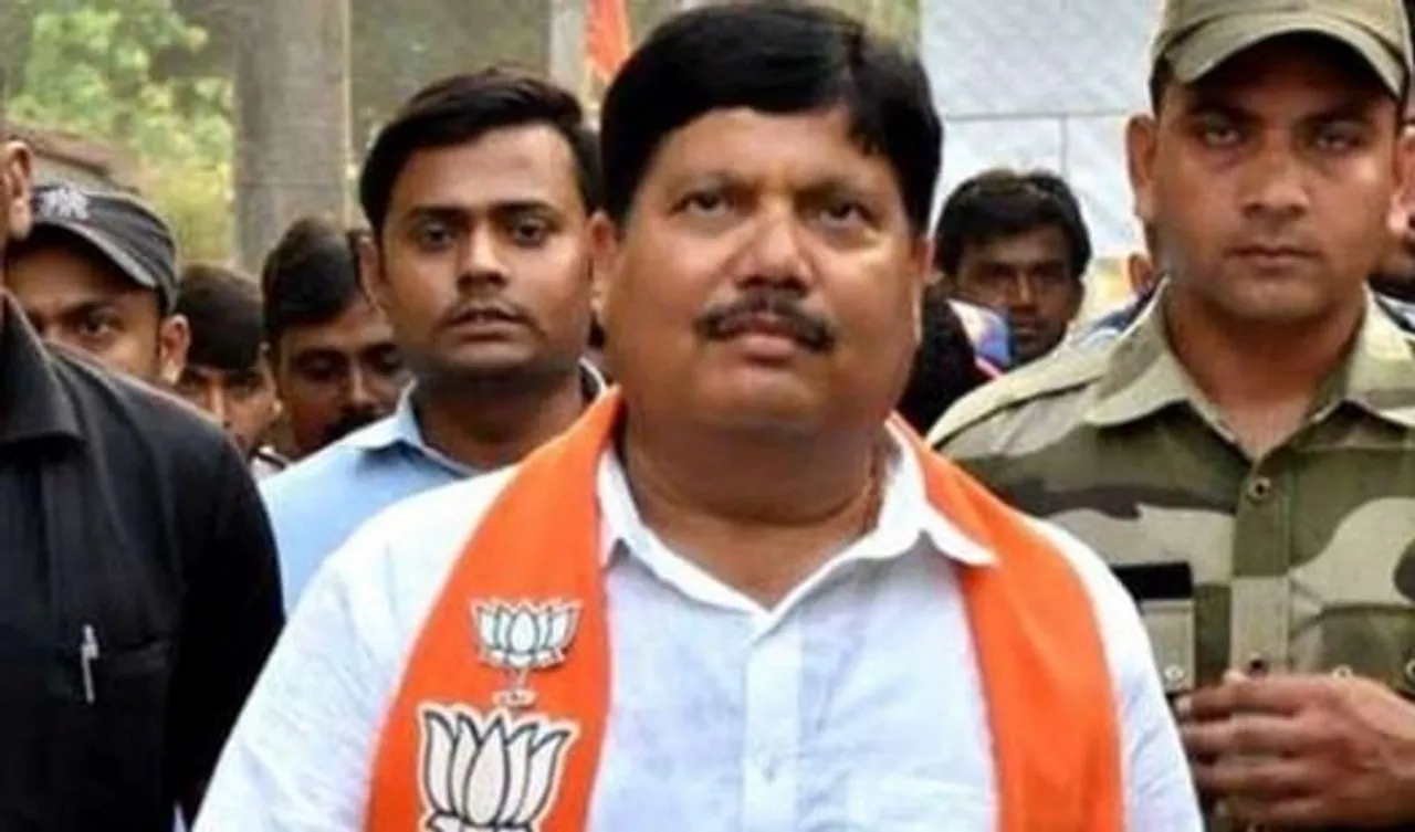 West Bengal: BJP MP Arjun Singh’s House Attacked With Crude Bombs