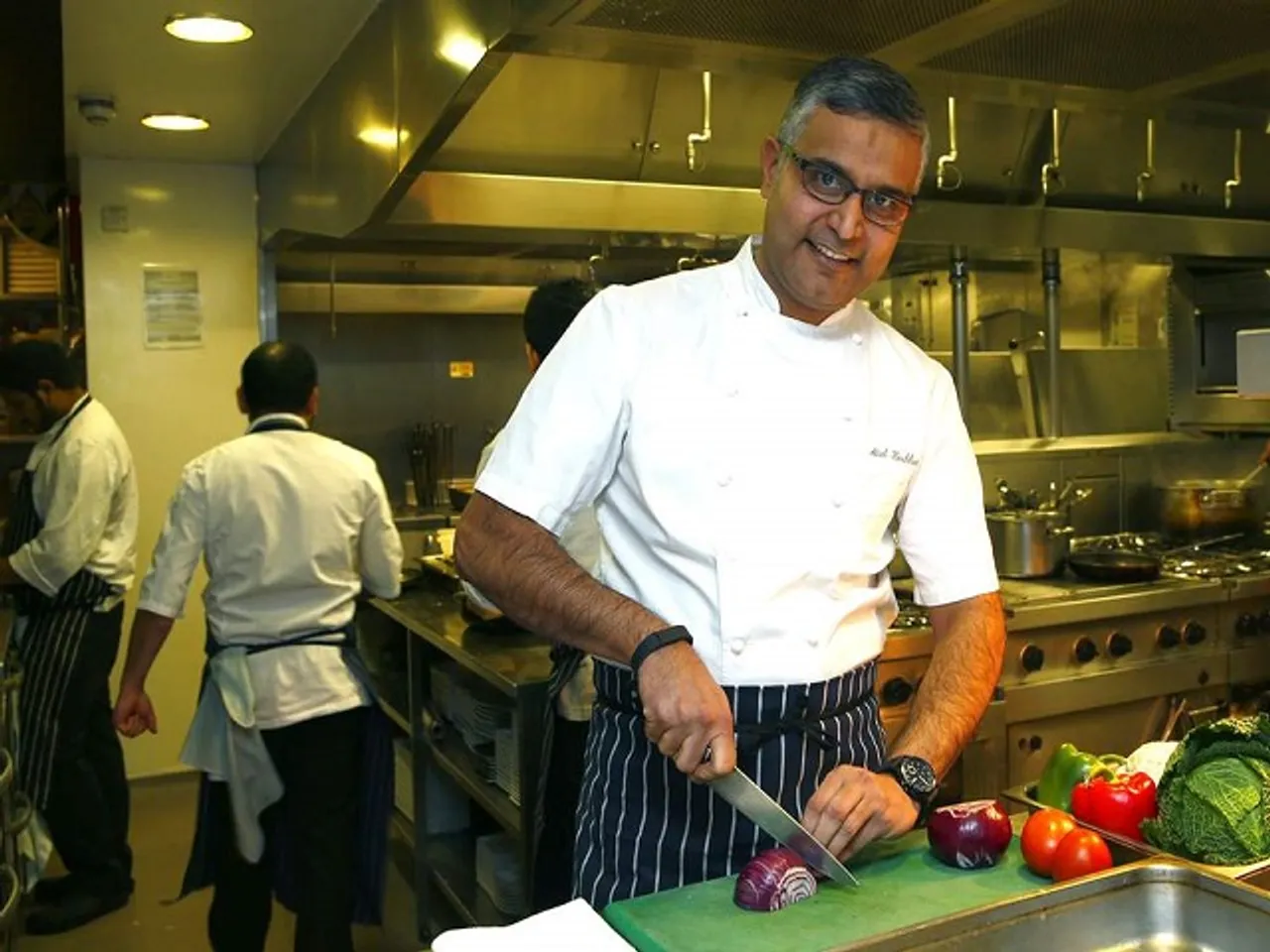 Atul Kochhar : An Indian-origin chef sacked in Dubai over anti-Islam tweet