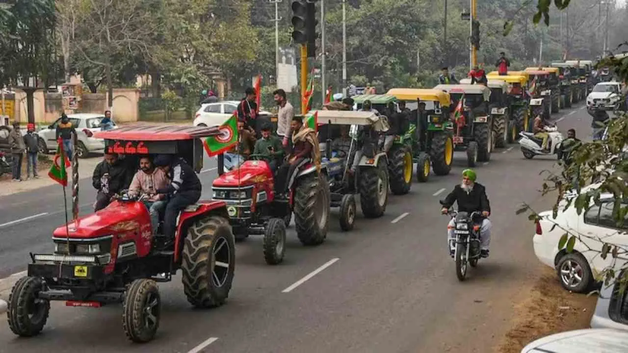 Kisan Protest: किसान आज निकालेंगे ट्रैक्टर मार्च, दिल्ली करेंगे कूच