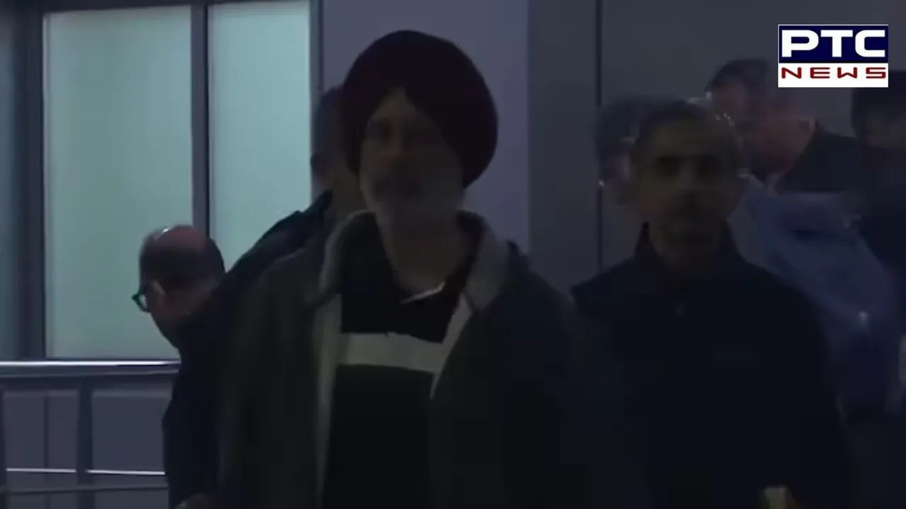 Indian Navy veterans at the Delhi airport after being freed by Qatar..jpg
