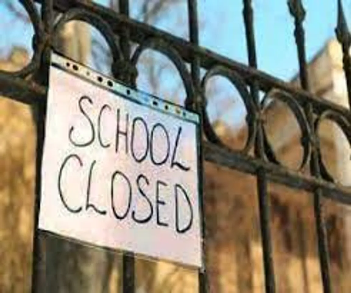 Chandigarh School Closed: चंडीगढ़ में ठंड के चलते 8वीं कक्षा तक बढ़ीं छुटि्टयां, इन दिन खुलेंगे स्कूल