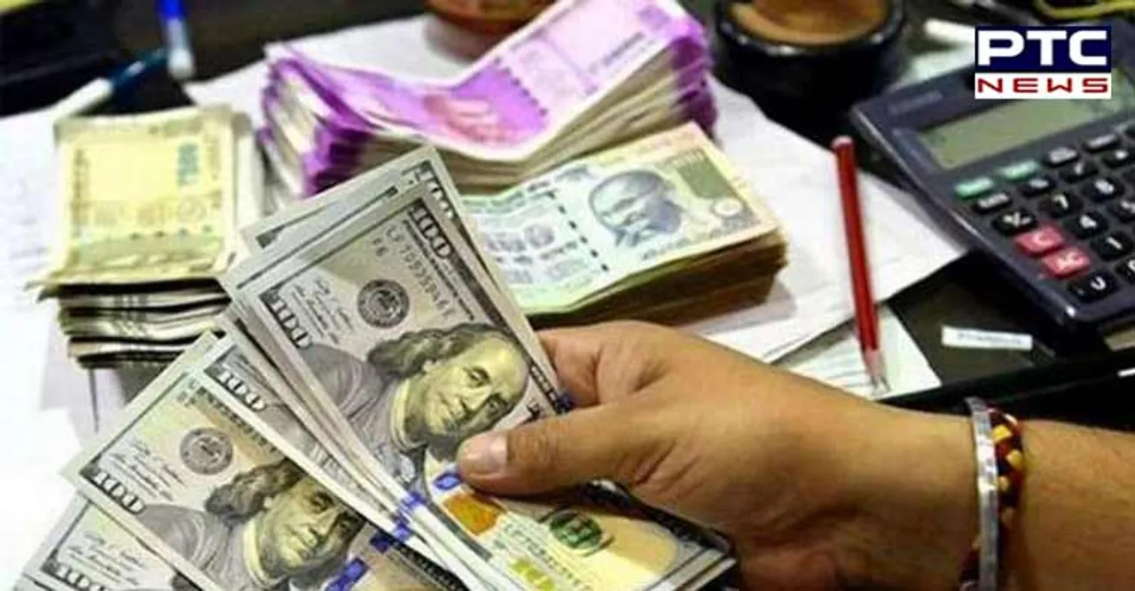 डॉलर के मुकाबले रिकॉर्ड निचले स्तर पर पहुंचा भारतीय रुपया, जानिए आप पर क्या होगा असर