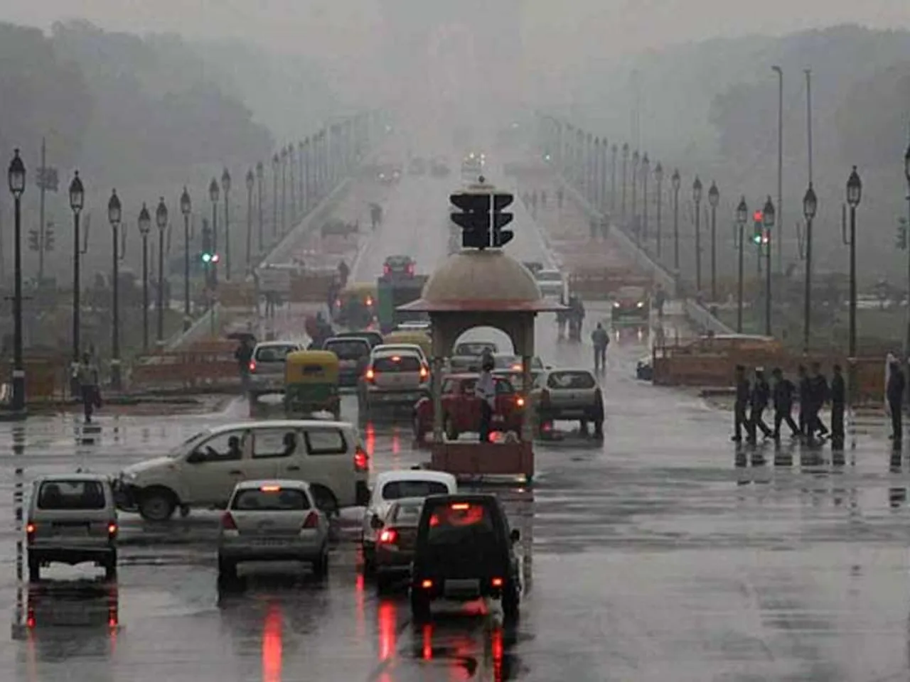 Rains Lash Parts Of Delhi, Humidity Levels Remain High