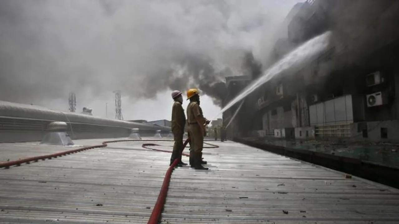 Fire Breaks Out at Factory in Delhi's Bawana, 22 Fire Tenders at the spot
