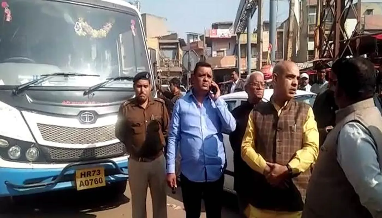 एक्शन में परिवहन मंत्री, सड़कों पर दौड़ रही अवैध बसों को करवाया इंपाउंड