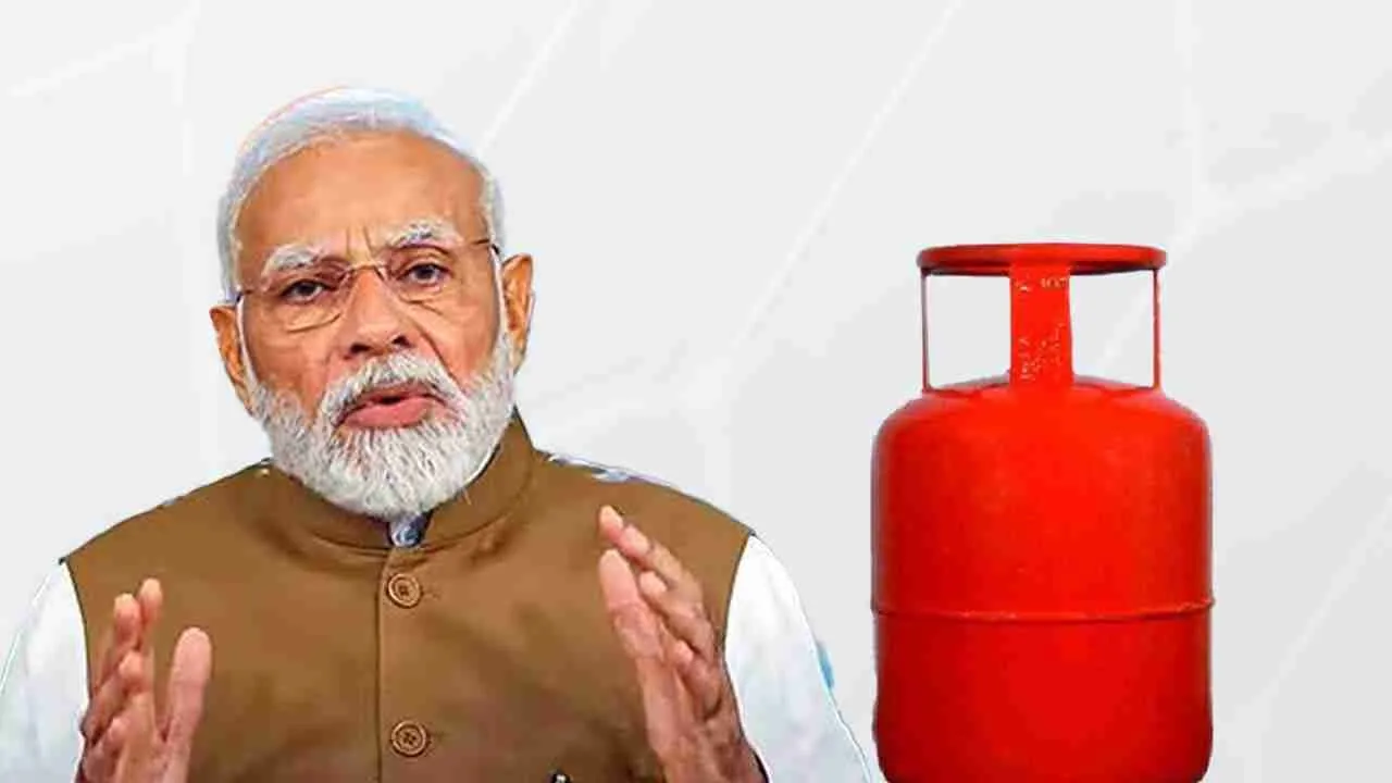 Price of domestic LPG cylinder slashed by Rs 200 ahead of festive season