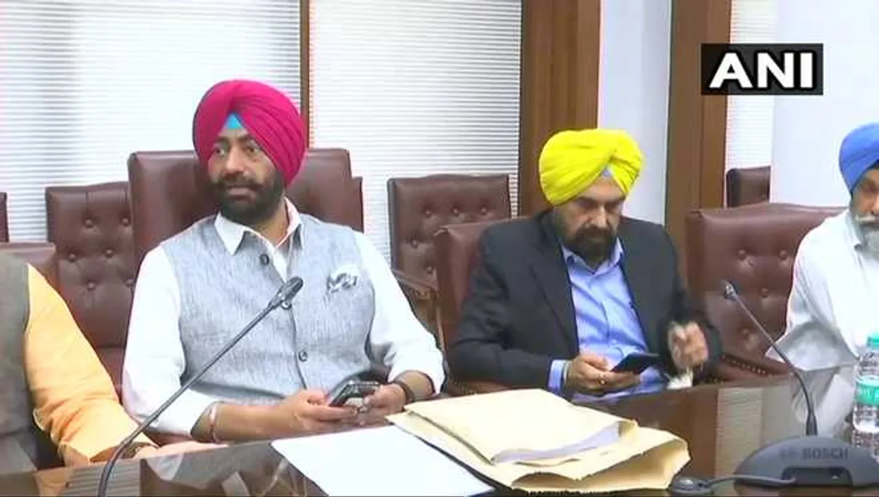 Apology shows weak mental state of Kejriwal: Sukhpal Khaira