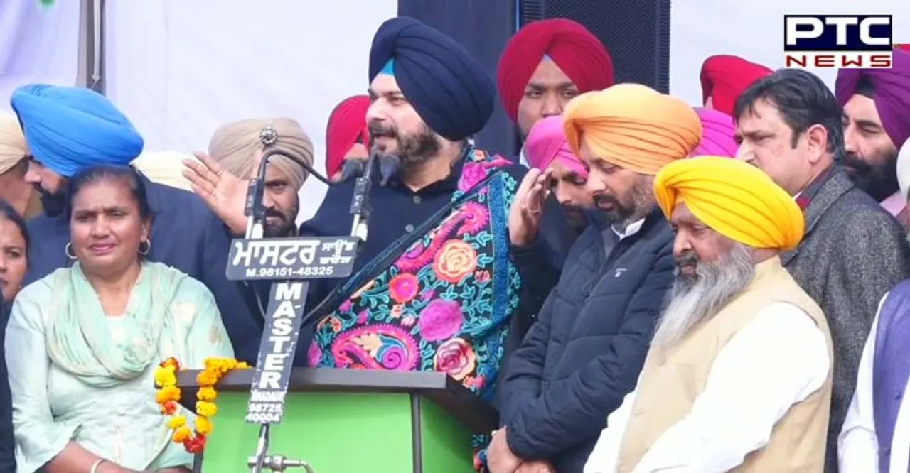 punjab election 2022:सिद्धू ने महिला को हर महीने 2 हजार और कॉलेज में दाखिला लेने वाली लड़कियों को स्कूटी देने का किया वादा