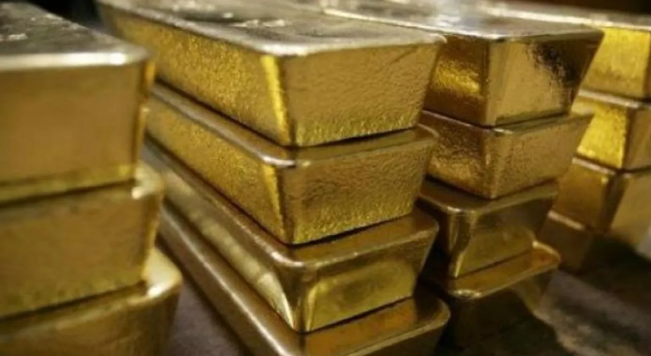 Gold continues to fall for 4th day, slides Rs 150