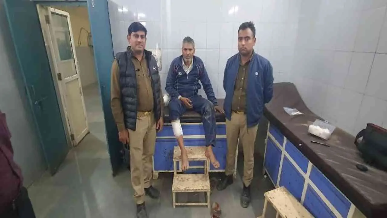 बुलंदशहर में बदमाशों और पुलिस के बीच मुठभेड़, 25 हजार के इनामी बदमाश गोली लगने से घायल