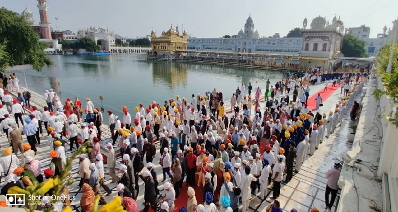 ਸ੍ਰੀ ਗੁਰੂ ਨਾਨਕ ਦੇਵ ਜੀ ਦੇ 550 ਸਾਲਾ ਪ੍ਰਕਾਸ਼ ਪੁਰਬ ਸਬੰਧੀ 84 ਦੇਸ਼ਾਂ ਦੇ ਰਾਜਦੂਤ ਸ੍ਰੀ ਹਰਿਮੰਦਰ ਸਾਹਿਬ ਵਿਖੇ ਹੋਏ ਨਤਮਸਤਕ