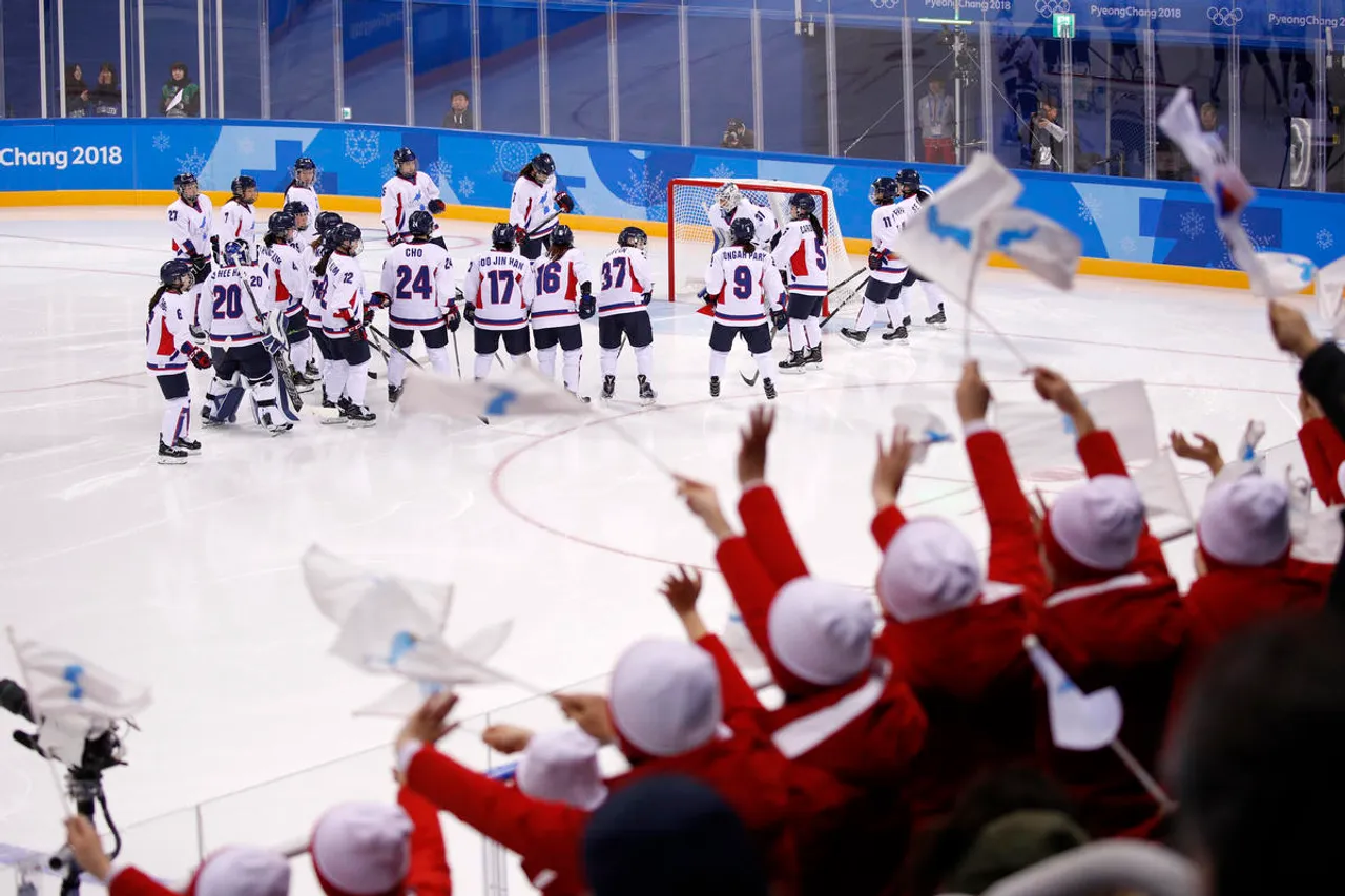 Combined Korean hockey team makes historic Olympic debut