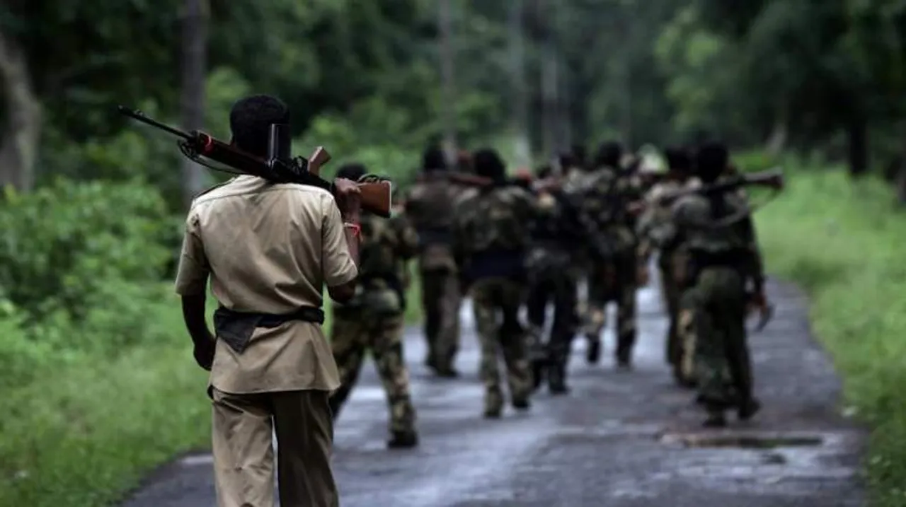 Naxals, commandos exchange fire in Gadchiroli