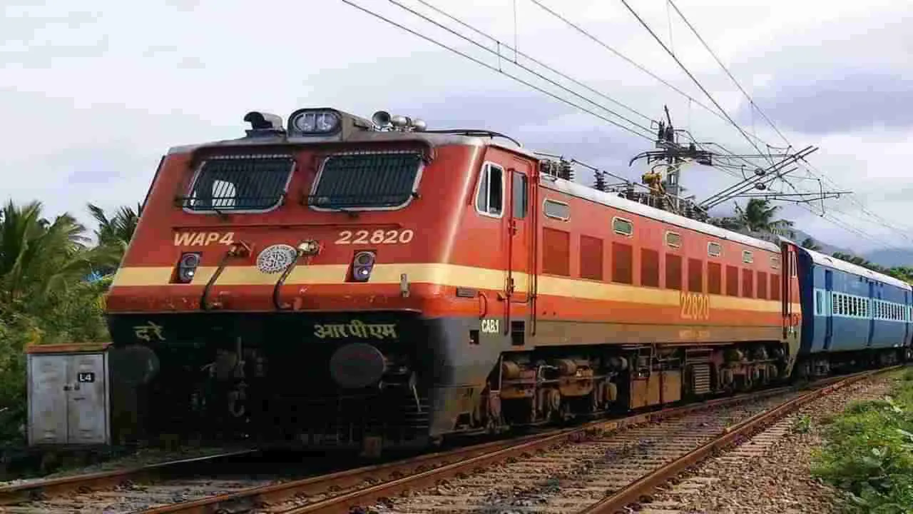 Chhattisgarh Train Cancel: रेल यात्रियों को बड़ा झटका, छत्तीसगढ़ से होकर चलने वाली 30 ट्रेनें रद्द, देखें लिस्ट
