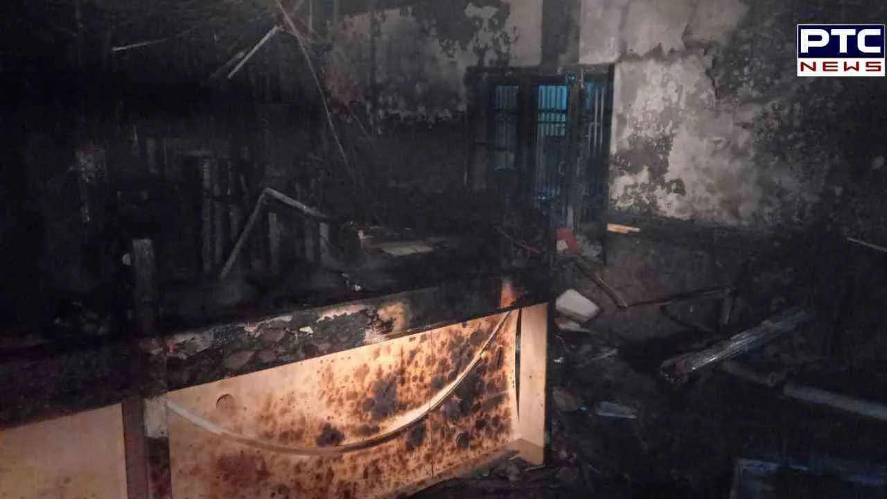 Fire broke out in SBI Bank : ਸਟੇਟ ਬੈਂਕ ਆਫ ਇੰਡੀਆ ਦੀ ਬ੍ਰਾਂਚ 'ਚ ਲੱਗੀ ਭਿਆਨਕ ਅੱਗ, ਸਾਮਾਨ ਸੜ ਕੇ ਹੋਇਆ ਸੁਆਹ