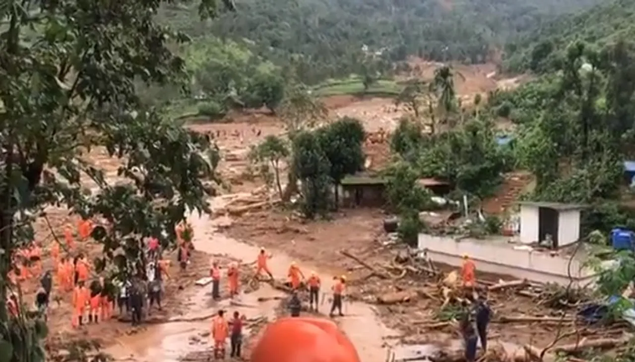 केरल में बाढ़ का कहर, अब तक 88 लोगों की मौत, 40 से ज्यादा लापता