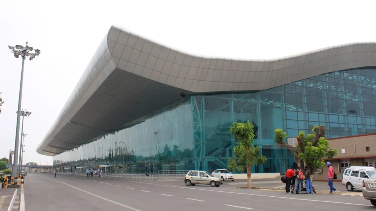 Passenger traffic at Amritsar airport cross 2 lakh mark