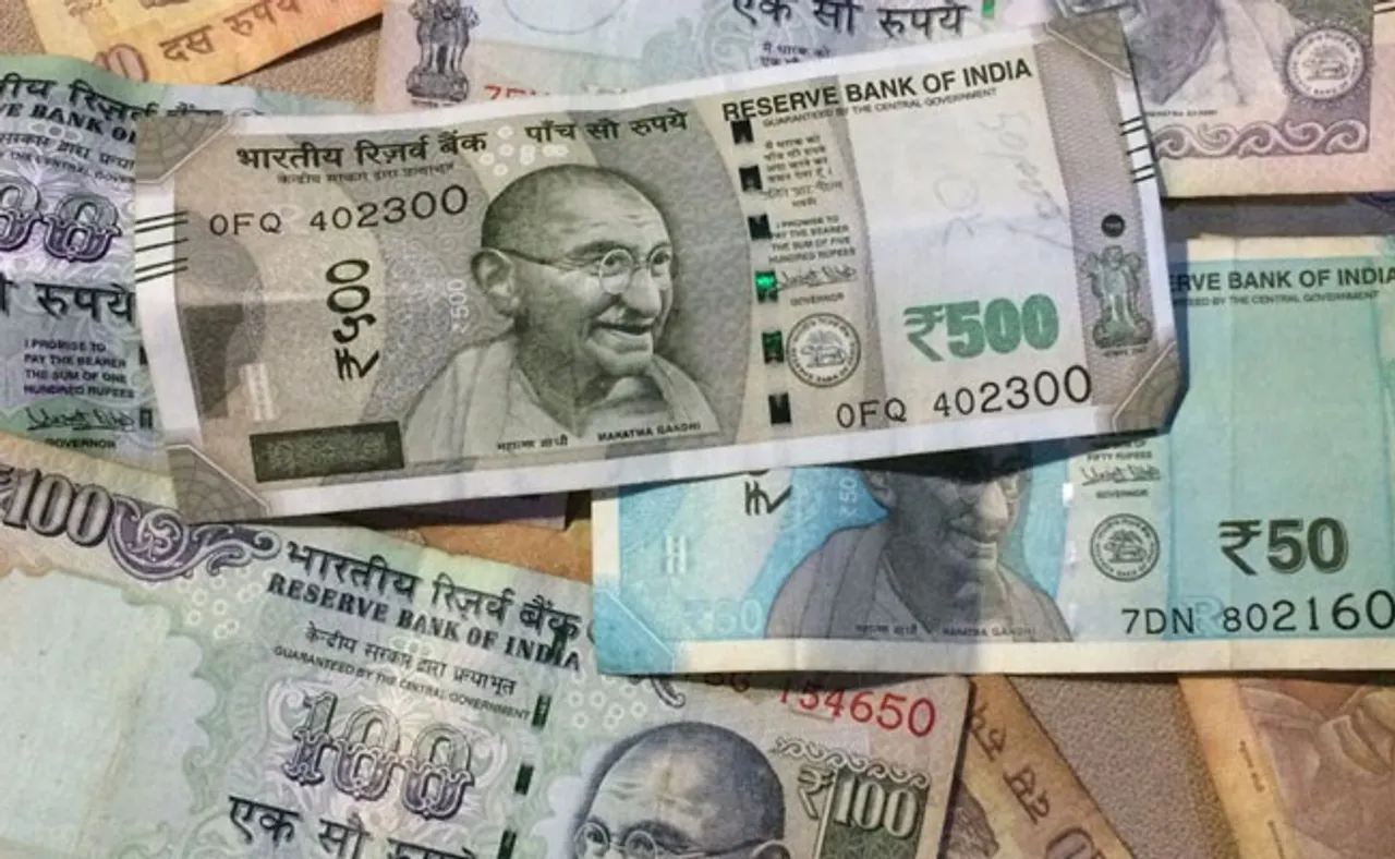 Rupee to stablise on its own, dip not due to domestic factors: Govt