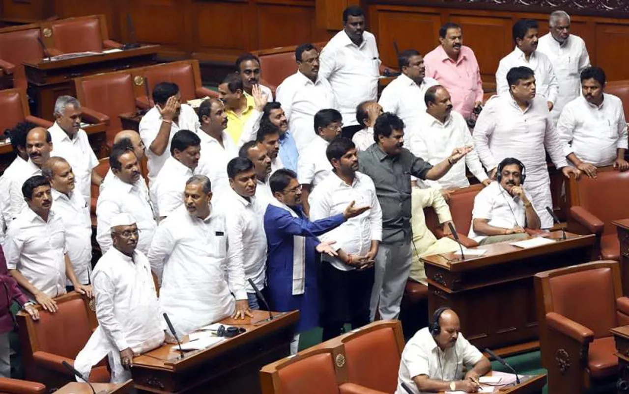 Karnataka Assembly fails to meet Governor's deadline, trust vote likely on Monday